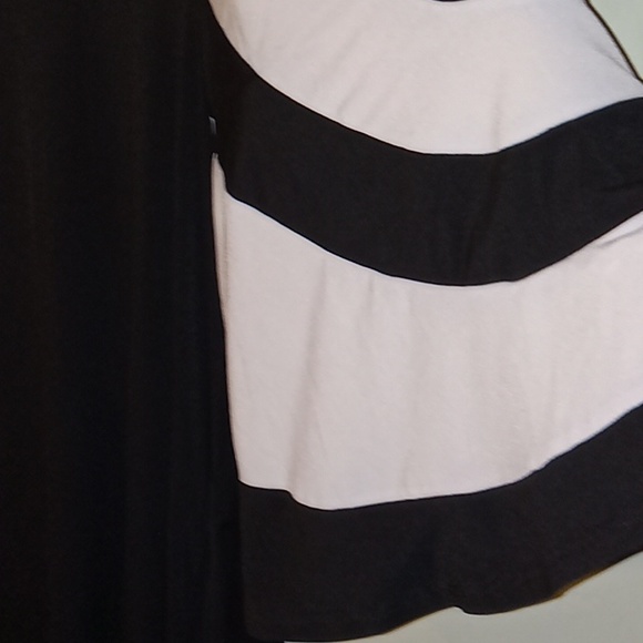 Draped Sleeve Cold Shoulder Dress - Picture 6 of 7